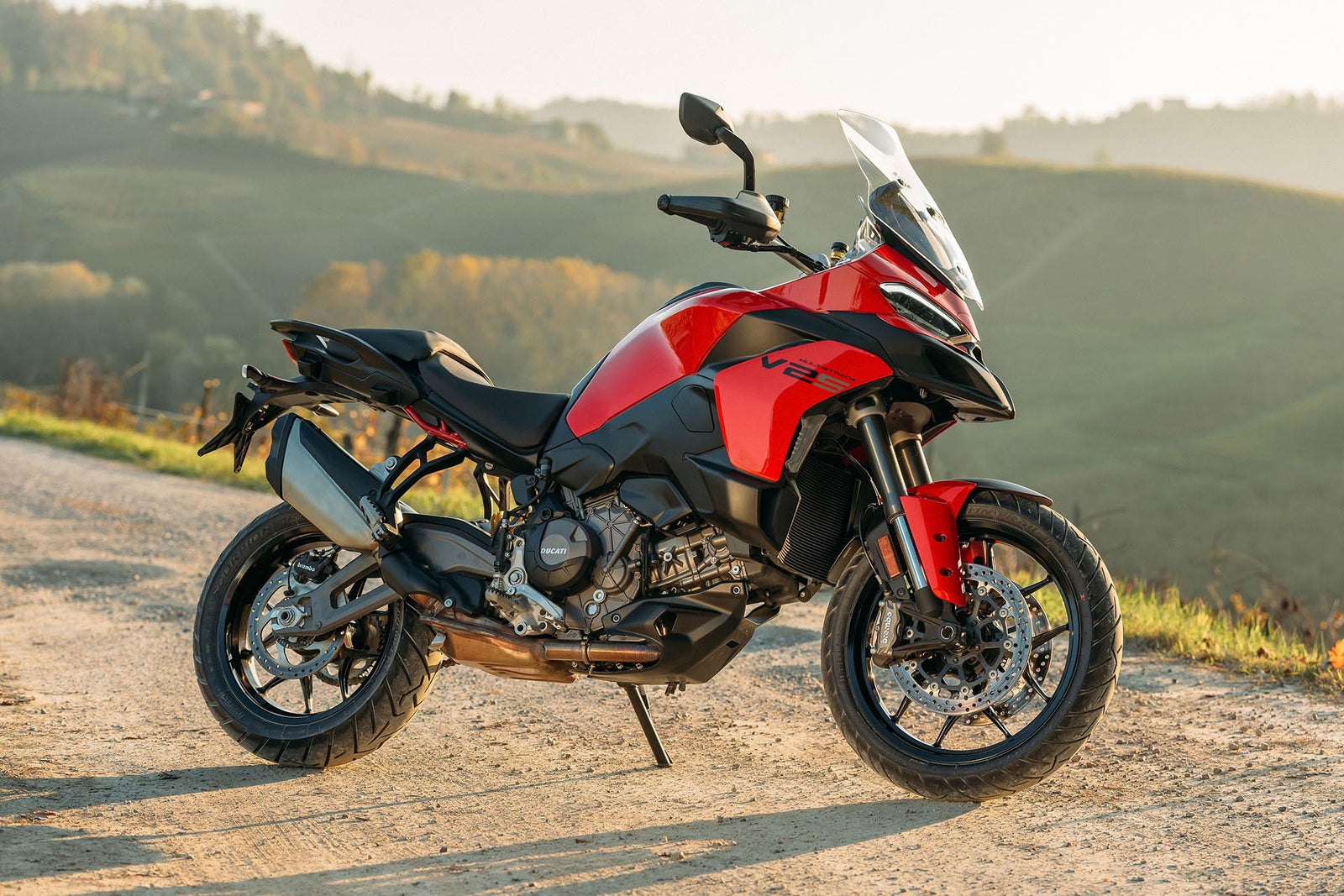 DUCATI UNVEILS THE NEW 2025 MULTISTRADA V2