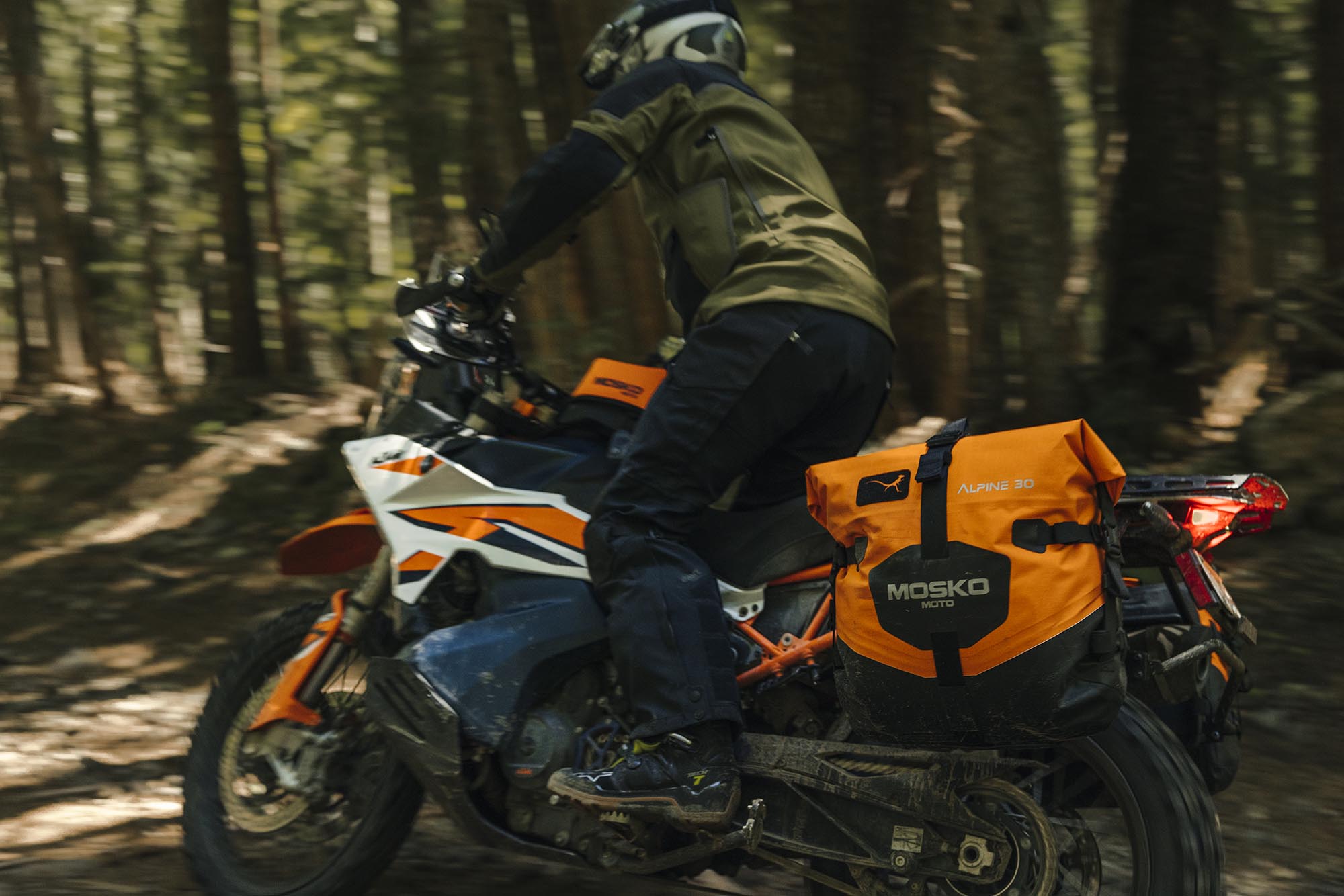 Mosko Moto Introduces New Lightweight Alpine 30L  Pannier  Kit