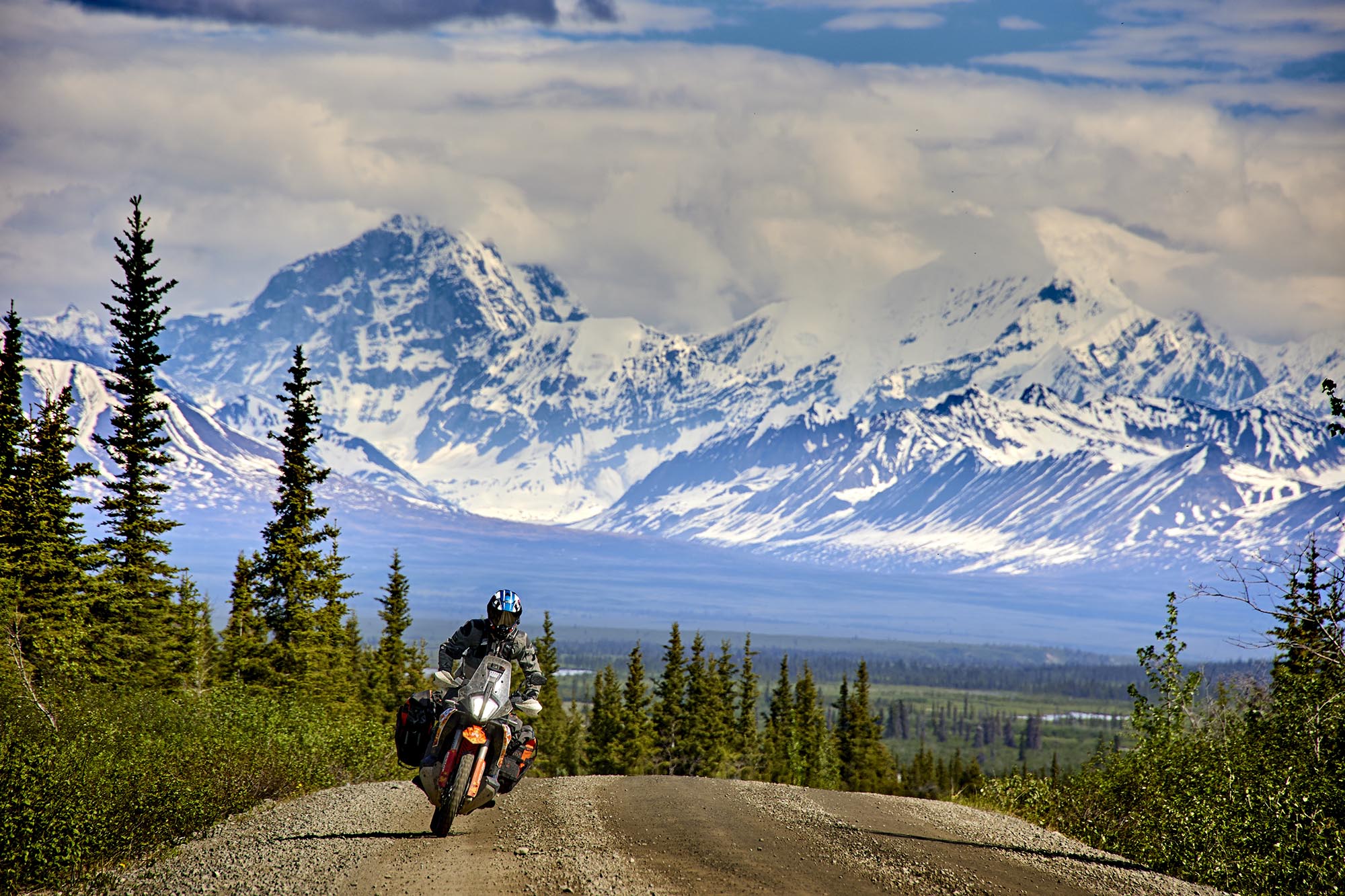 Yukon and Northwestern Territory - The Last Frontier