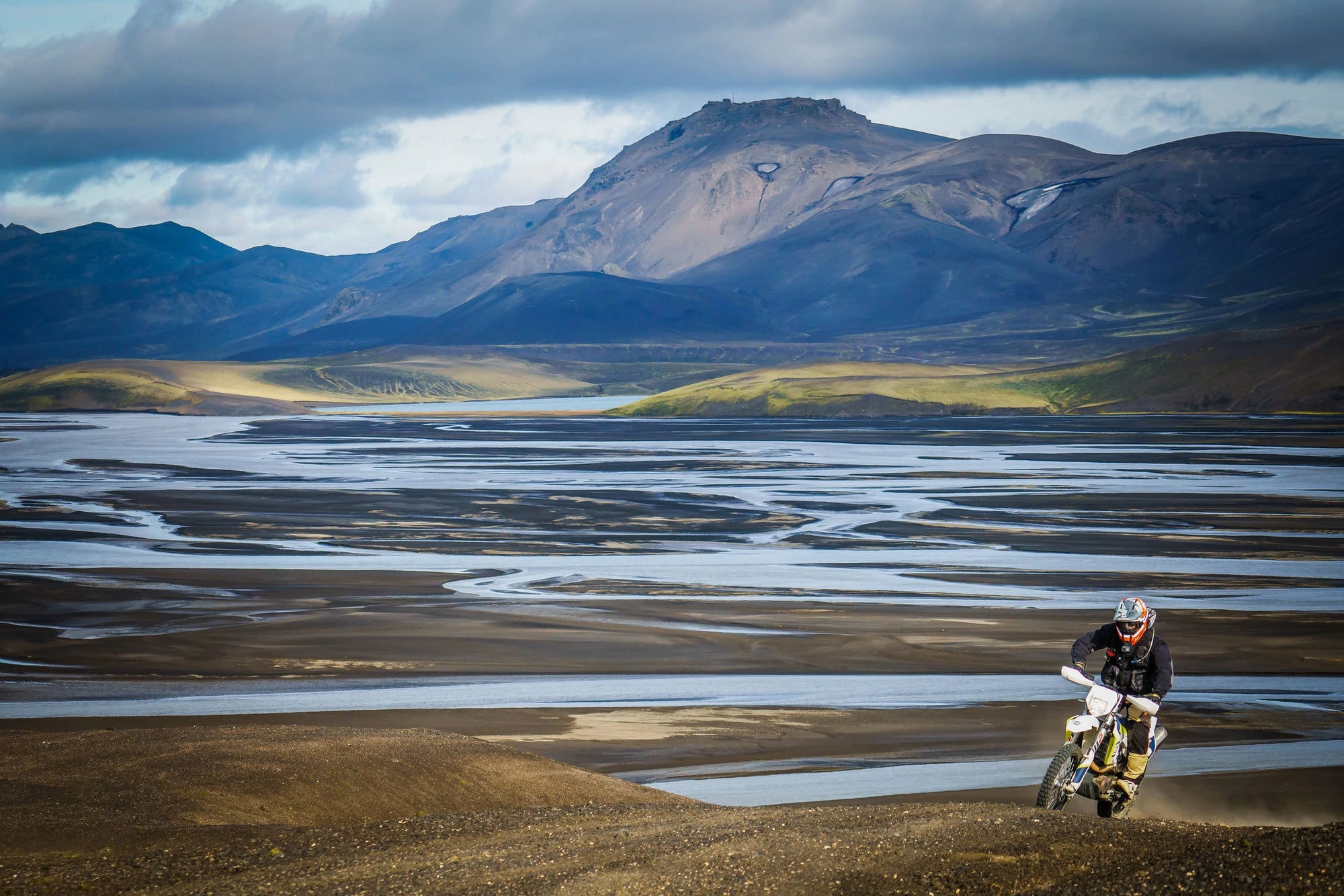 LOOK BACK: ISSUE 14, 66° NORTH - UPSHIFT ONLINE EXPLORES THE ICELANDIC WILDS
