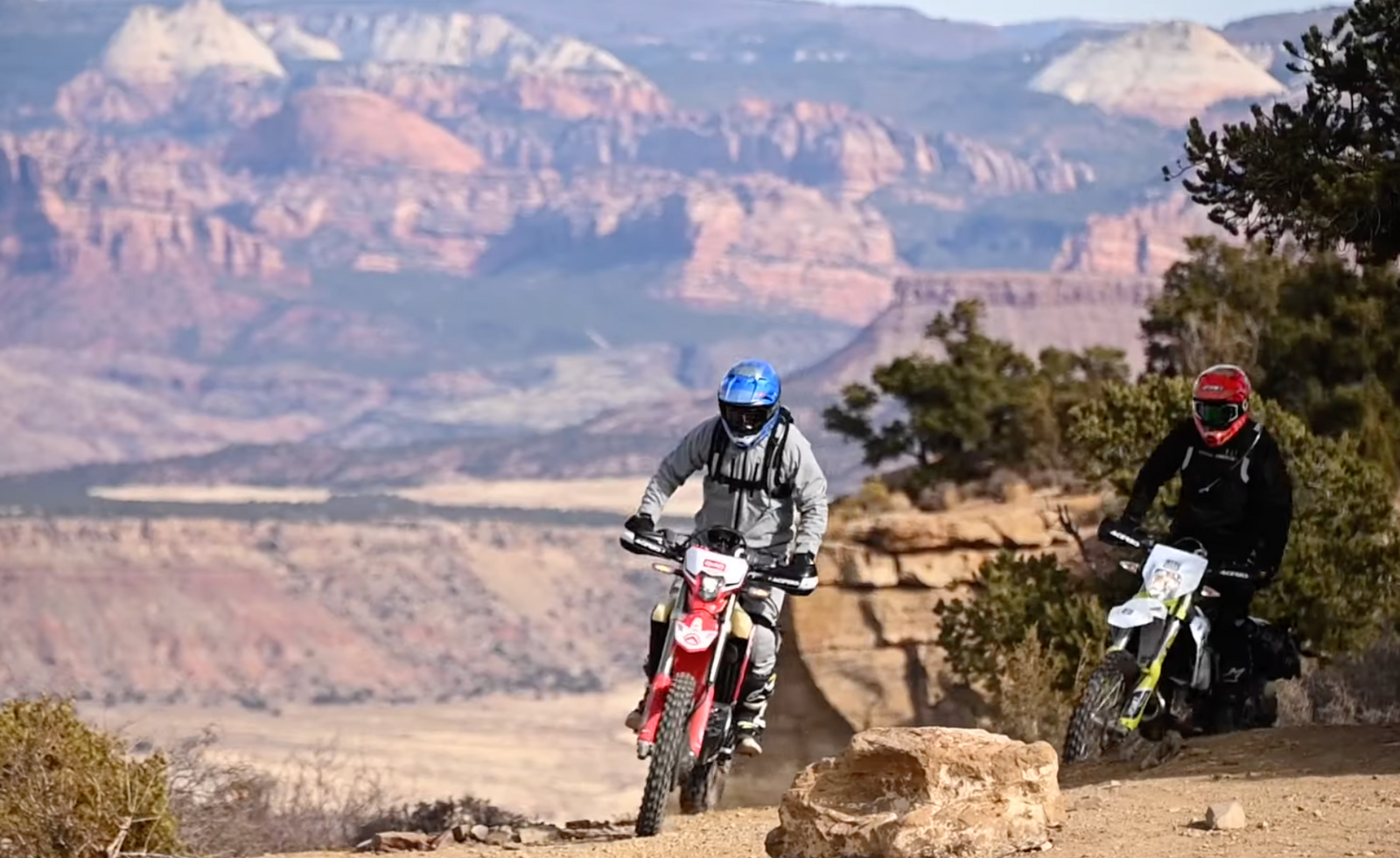 DUAL SPORT PHOTO MISSION TO HURRICANE, UTAH