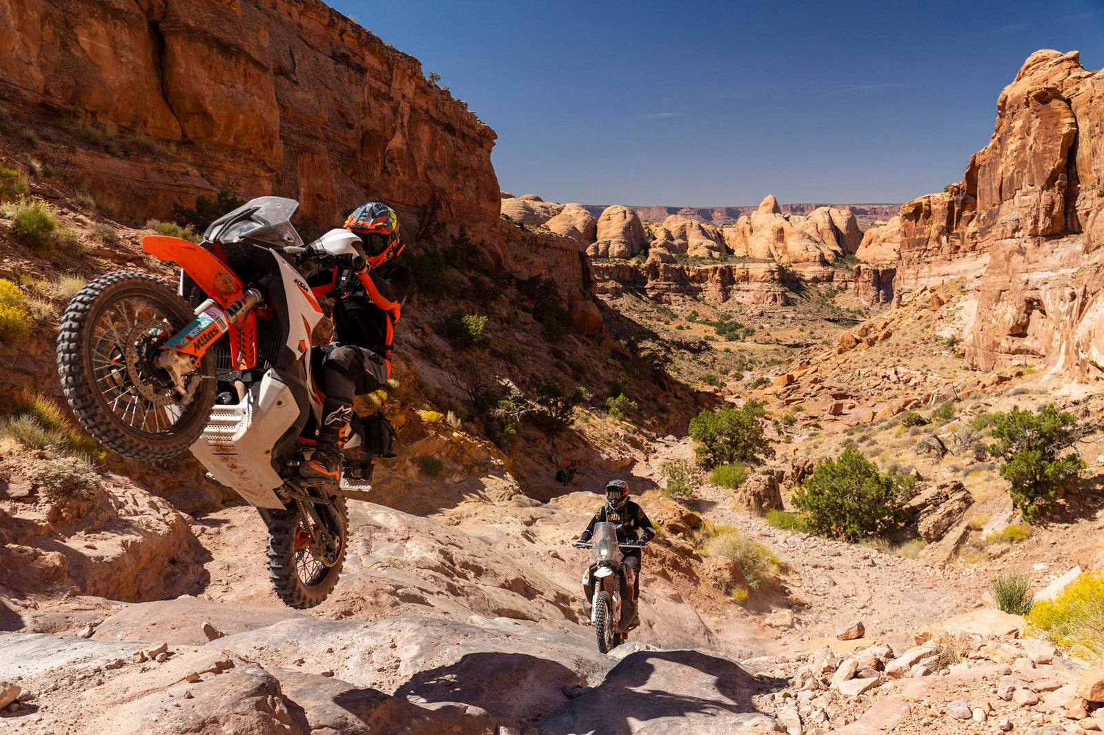 CHRIS BIRCH FILMING KTM 890 ADVENTURE VIDEO