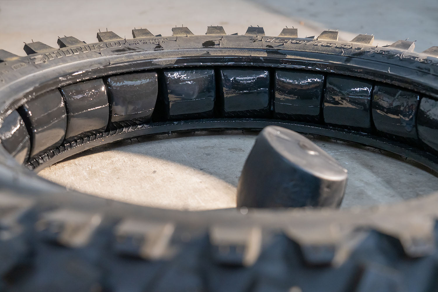 MR WOLF MOUSSE BALLS