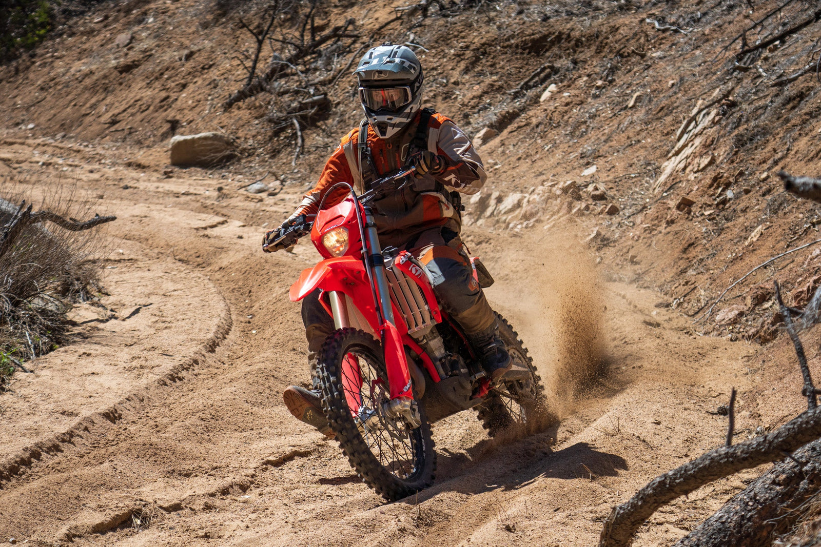 DUNLOP MOTORCYCLE TIRES IN ACTION