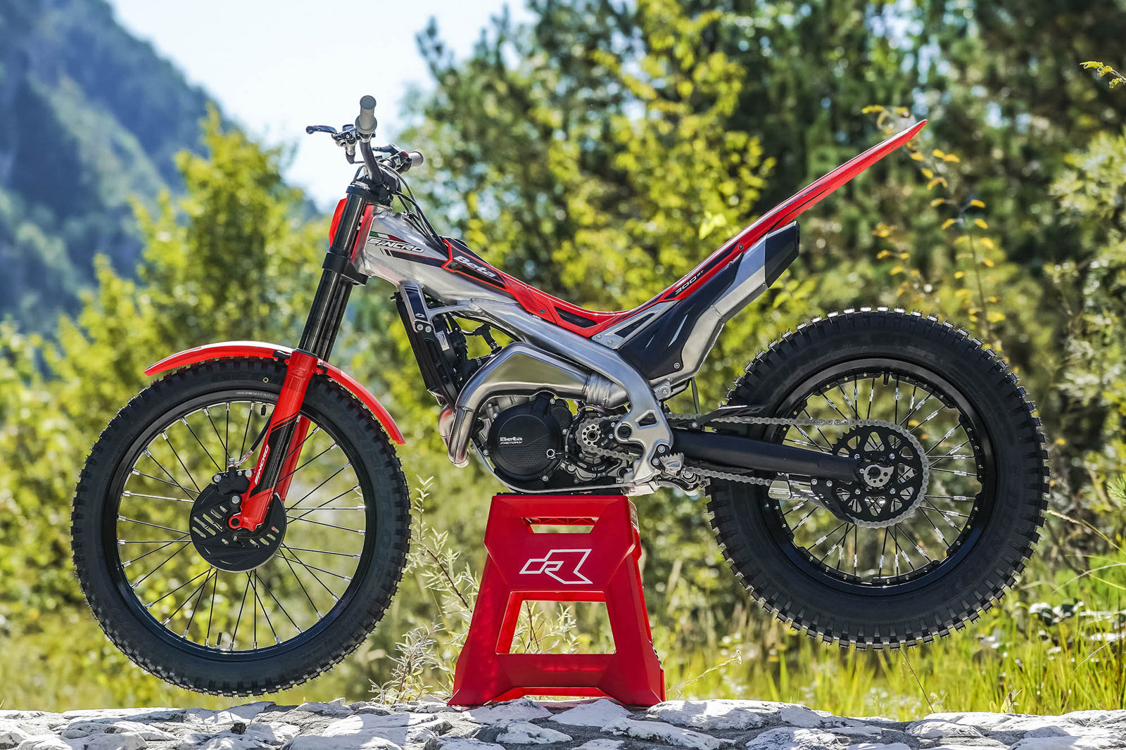 BETA ANNOUNCES THE ALL-NEW SINCRO TRIALS BIKES