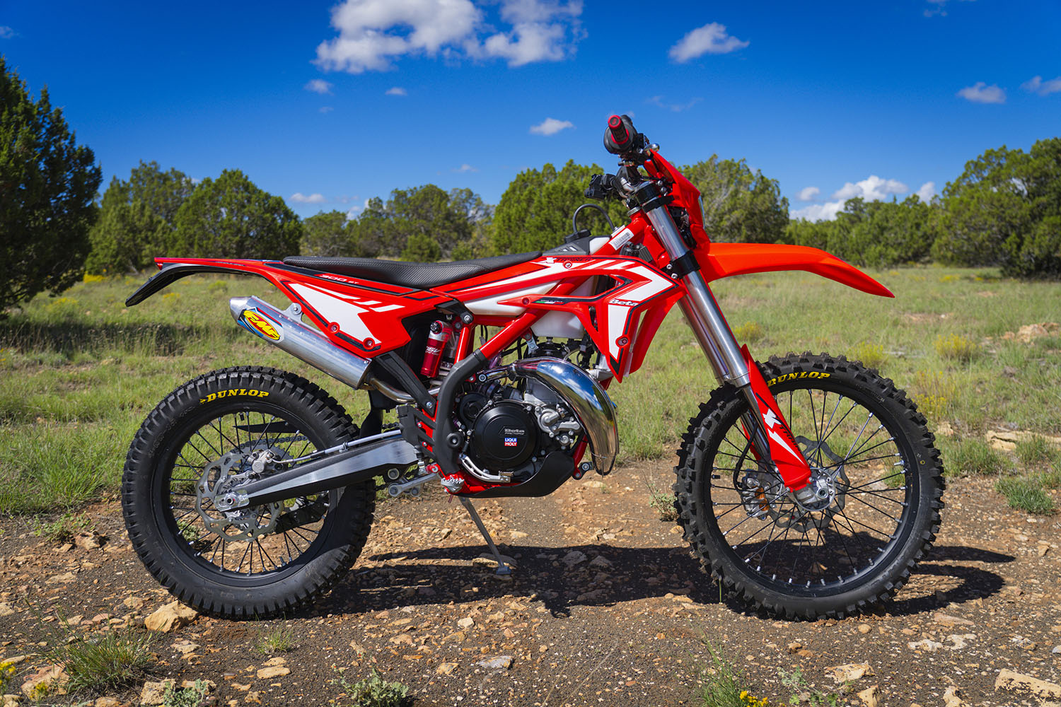 2024 BETA XTRAINER 300