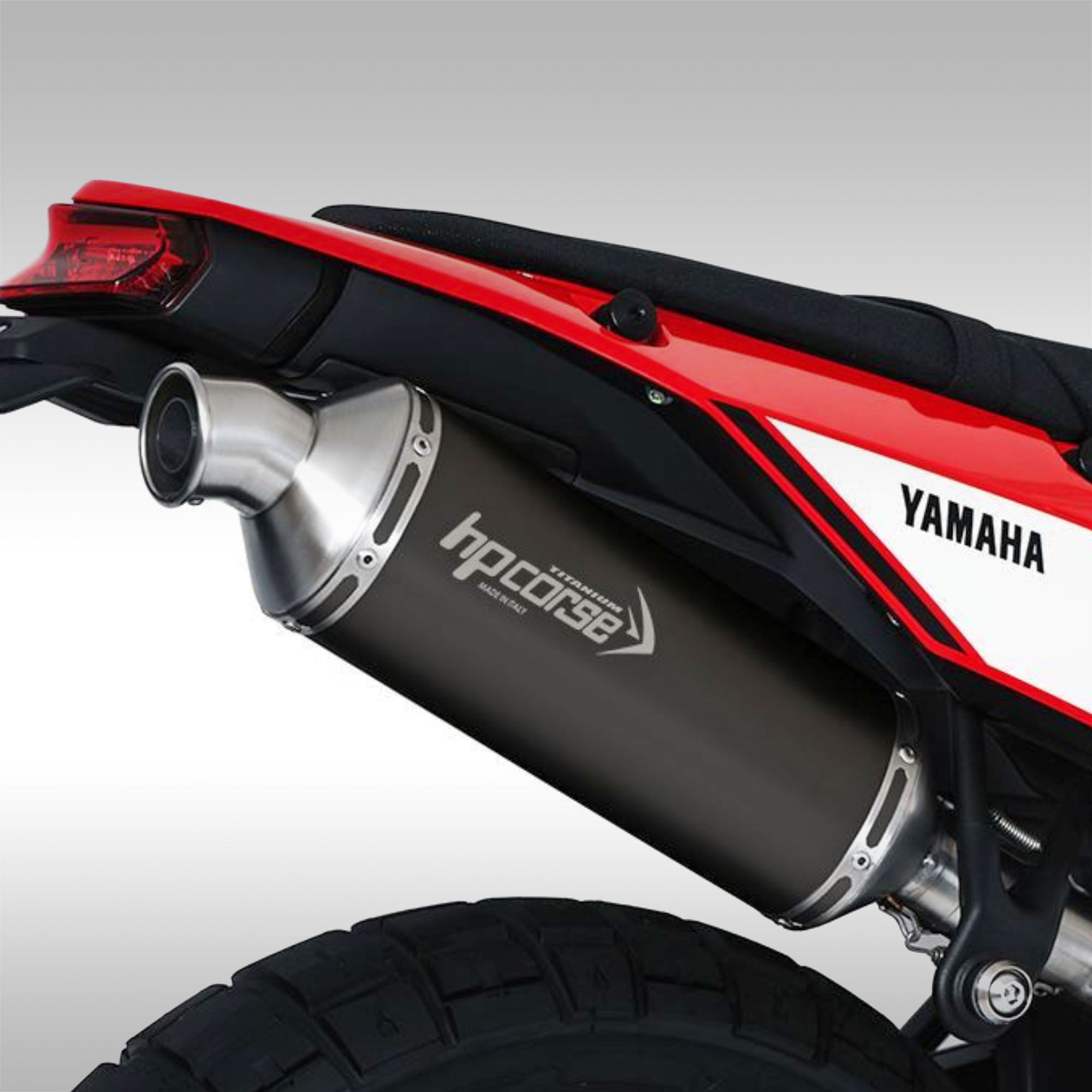 HP CORSE - HIGH MOUNT SP-1 SHORT BLACK TITANIUM SLIP-ON - YAMAHA
